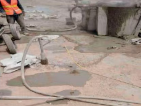 德安水泥混凝土路面板底注浆技术 路面脱空注浆整治方案